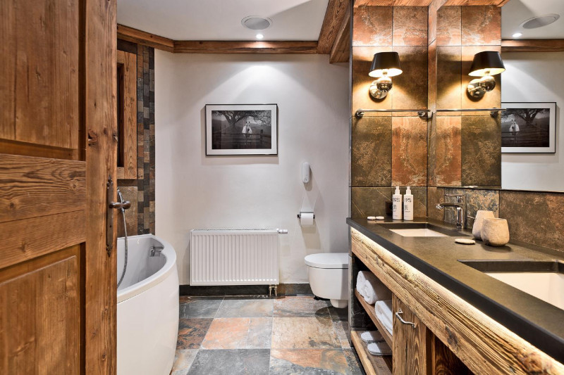 106f816c-3ef7-4571-8dc1-7d8d92e10cd9-1451830