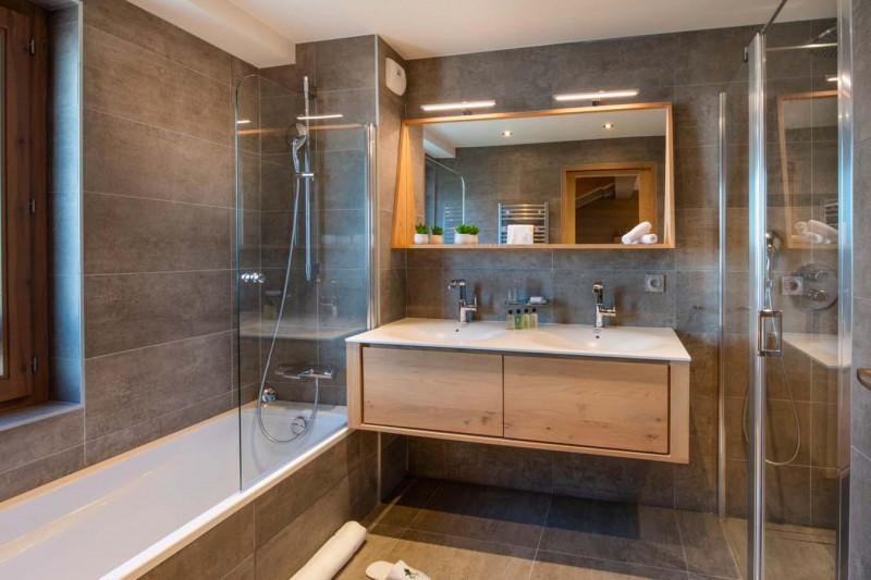 12pg-mammoth-lodge-d12-006-1147864