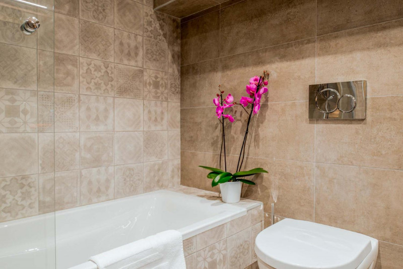 16mammoth-lodge-d1326-1147885