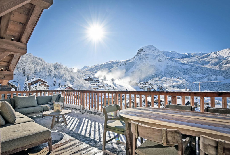 1a03034f-e4cc-470f-ad44-7c373302582c-1451098