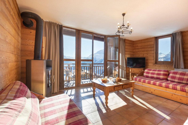 2-052-lesbalcons-apt357-10-12pers-c-reyboz-1462963
