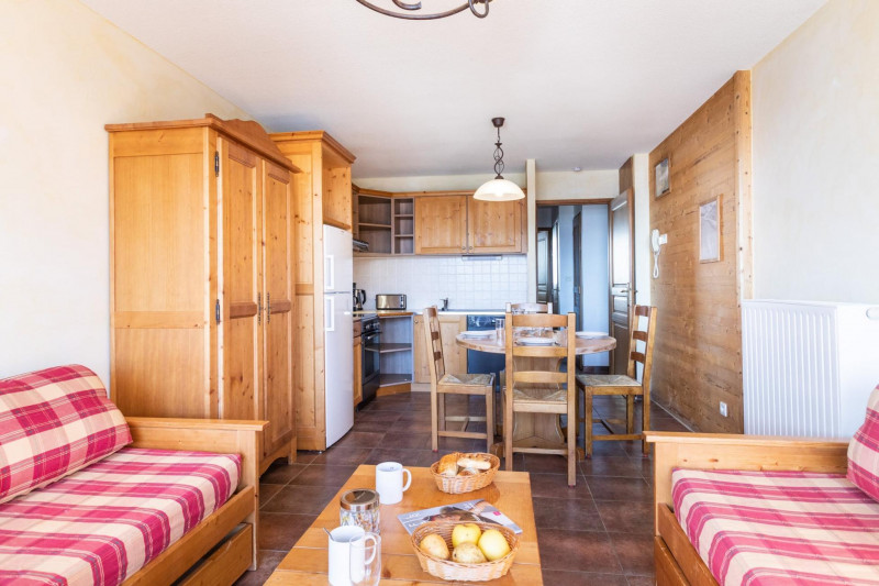 2-104-lesbalcons-apt715-2-4pers-c-reyboz-1462885 2-104-lesbalcons-apt715-2-4pers-c-reyboz-1462885