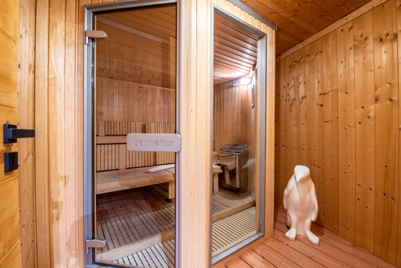 235e0d4b-9cbf-4e73-a3db-568778c007df-1451230 235e0d4b-9cbf-4e73-a3db-568778c007df-1451230