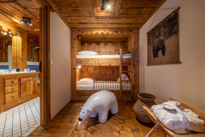 2368b7c3-286b-42d9-8297-08289396555c-1451232 2368b7c3-286b-42d9-8297-08289396555c-1451232