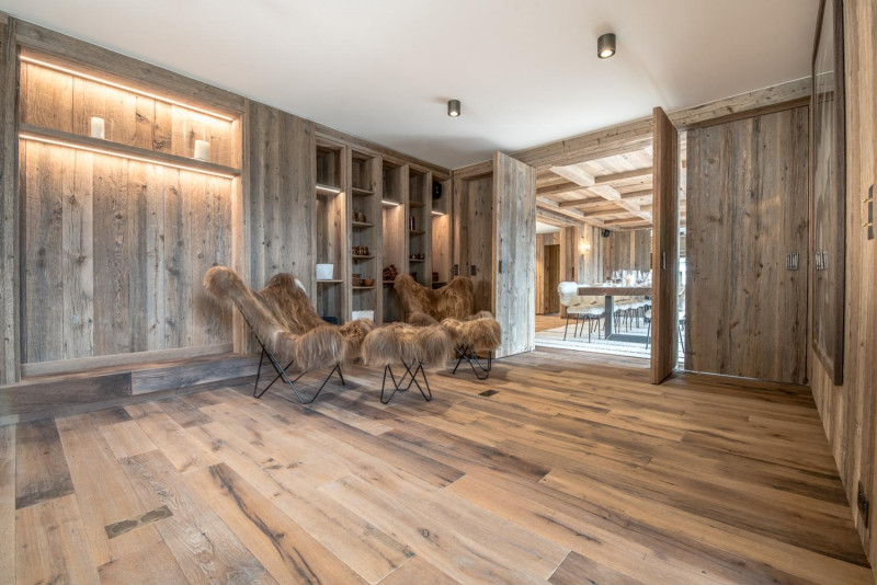 247cb615-41ec-461a-a1ba-030a7d6e60c1-1450882