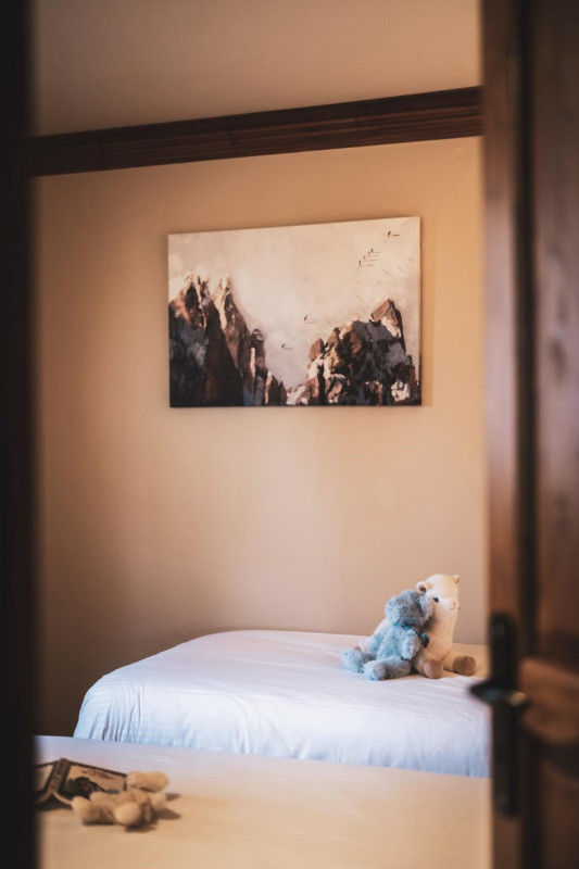 30-montagnettes-residence-sapiniere-menuires-3p4s-chambre-twin-01-cande-2026-1450686