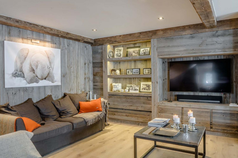 3508abd3-718a-4a1d-914a-e254360a0ef6-1450940