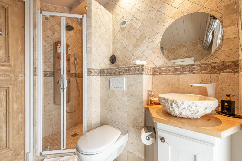 364f9a8a-9e0c-4811-aa30-d87397eb5ea3-1451675