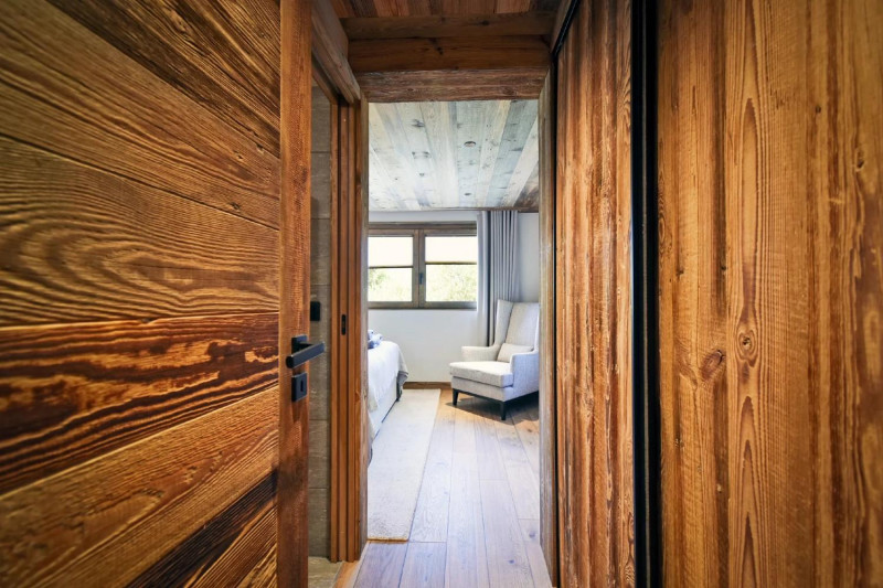 3c709c4a-b668-4020-811c-7d6ac516ed66-1451051