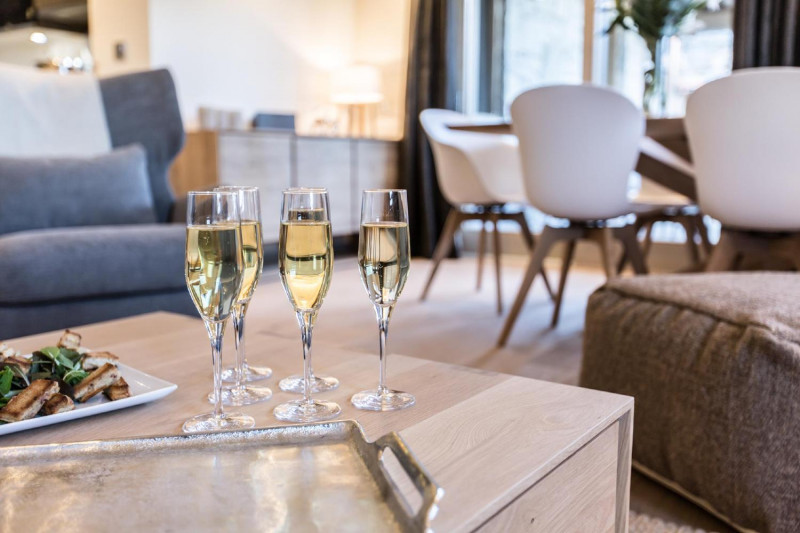 3keystonev2-c04-7-814-1147661