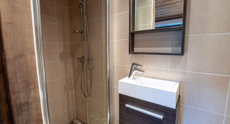 45f95082-dab2-4201-a29d-6491b5b22df7-1450985