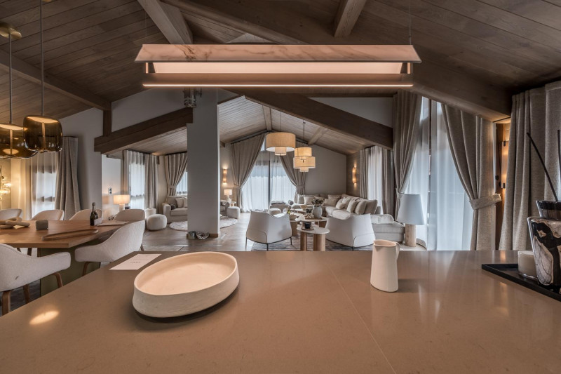 46cde83c-63d0-4aed-81dd-aede6d9d14a8-1451575