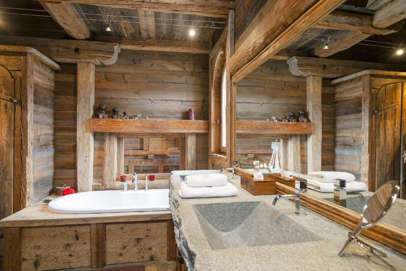 4aa69392-16c2-4e94-bec6-5e27642845ba-1450841