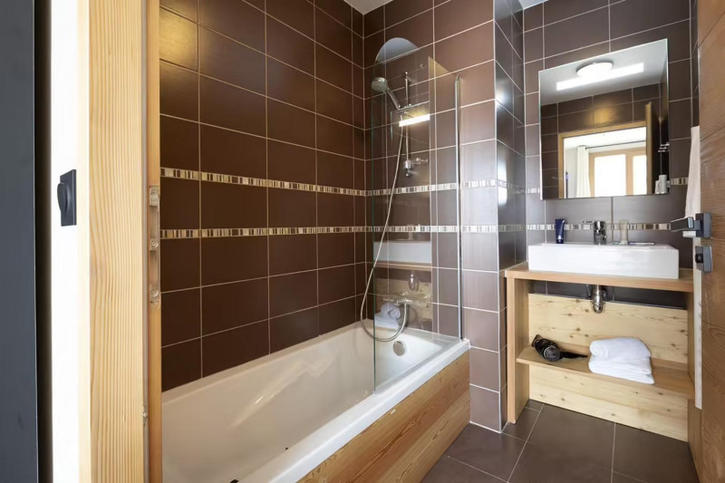 4p8-028-405-4p8pers-altavivam-reyboz-1452609 4p8-028-405-4p8pers-altavivam-reyboz-1452609