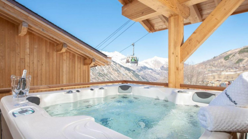 5907850-chalet-chanterella-jacuzzi-1267217