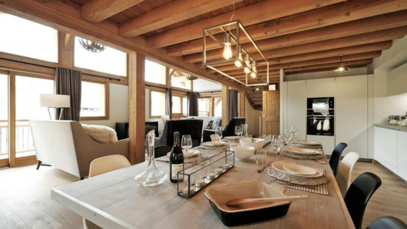 5946468-chalet-luna-dining-area-1449612
