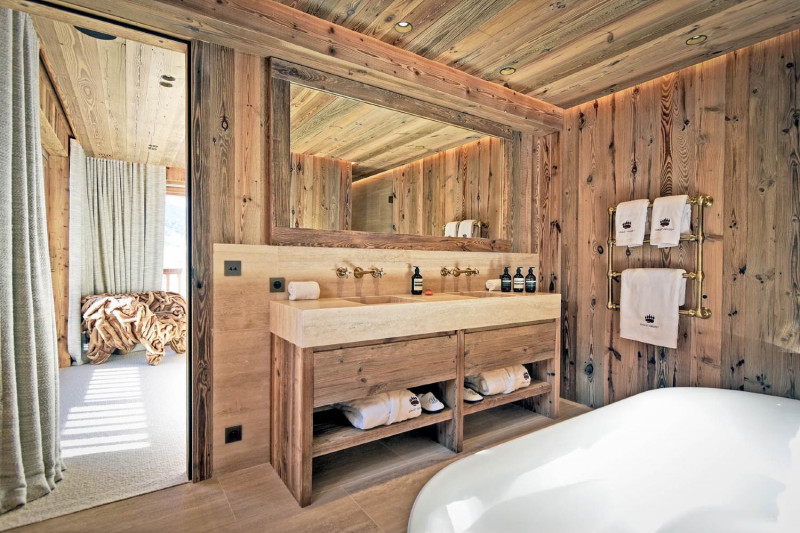 5ab0af19-ebcf-43c7-810c-433db8c32997-1451100