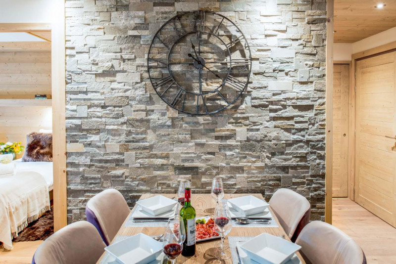 5mammoth-lodge-d09-008-1147821