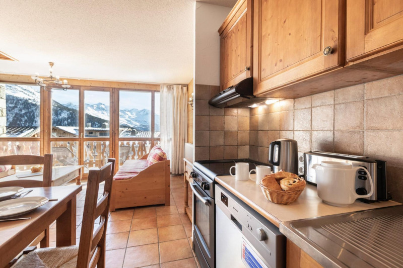 6-090-lesbalcons-apt535-6-8pers-c-reyboz-1462866