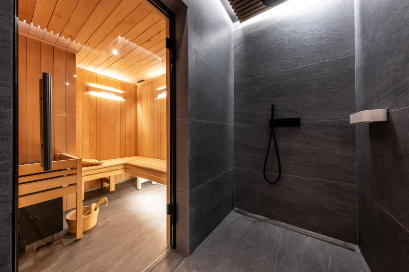 63442bd6-b7b4-4380-afa1-63382385afdd-1451369