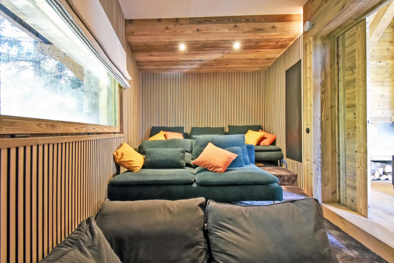 67607a96-9bf8-4f3d-ae08-e781b0c8e7f1-1450999