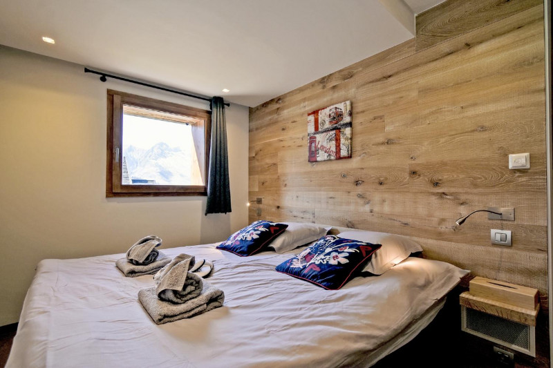 6ecb7be1-7ea9-442b-971d-86f8c9ef5d79-1451129