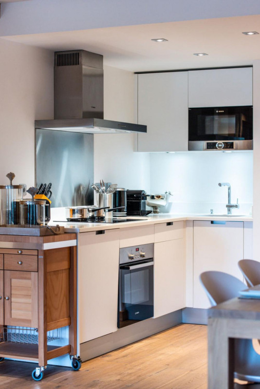 6pg-whistler-lodge-b08-005-1147596