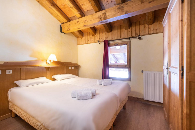 7-125-lesbalcons-apt824-6-8cpers-c-reyboz-1462854