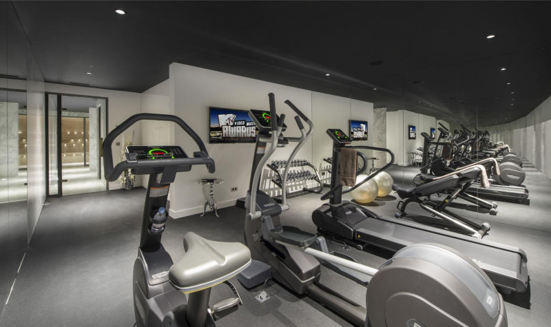 76db57fa-cb90-4185-957a-b3a8f3a72872-1451522