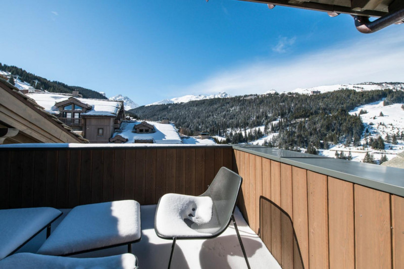 7pg-keystone-c18-006-1147705