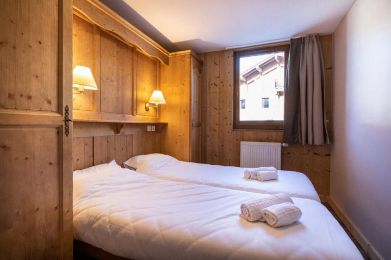8-047-lesbalcons-apt245-10-12pers-c-reyboz-1462974