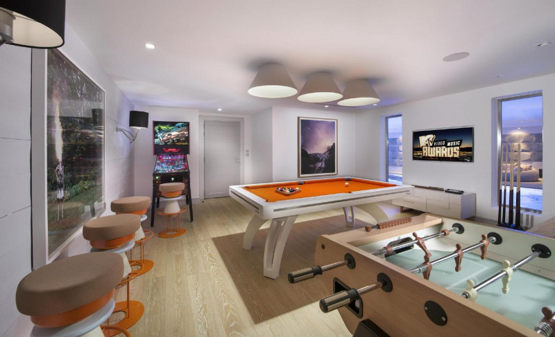 860c448b-e38f-4b92-8a10-b4c2f4b7852a-1451734