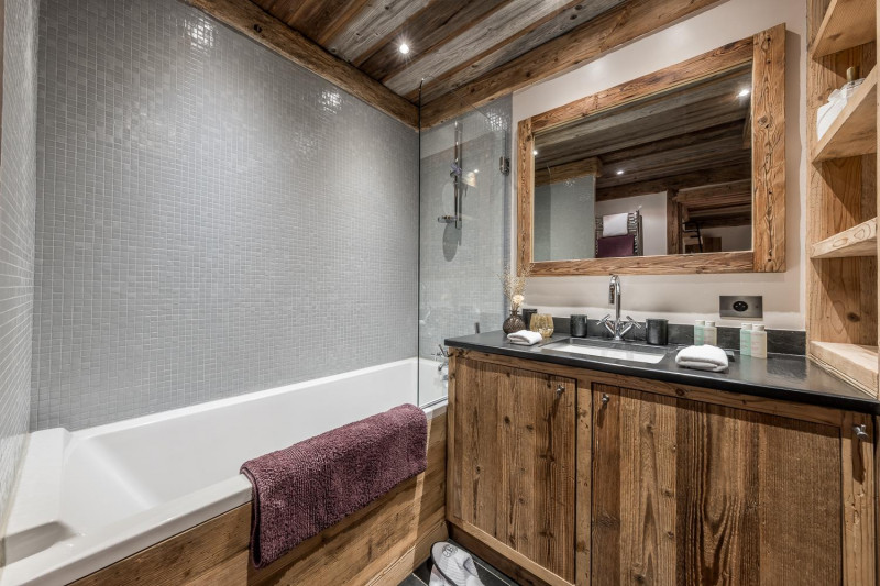 8fe2b31e-9d66-426e-bda7-16efe9ed6023-1451622