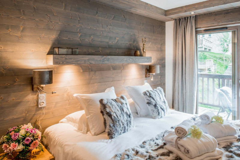 8mammoth-lodge-d1023-1147832