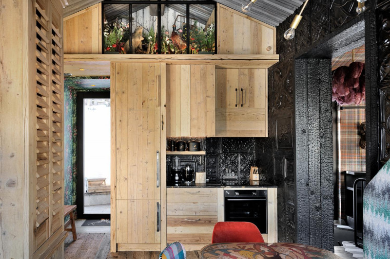 9c97327f-a8f0-4a39-850c-f4363282303f-1451848