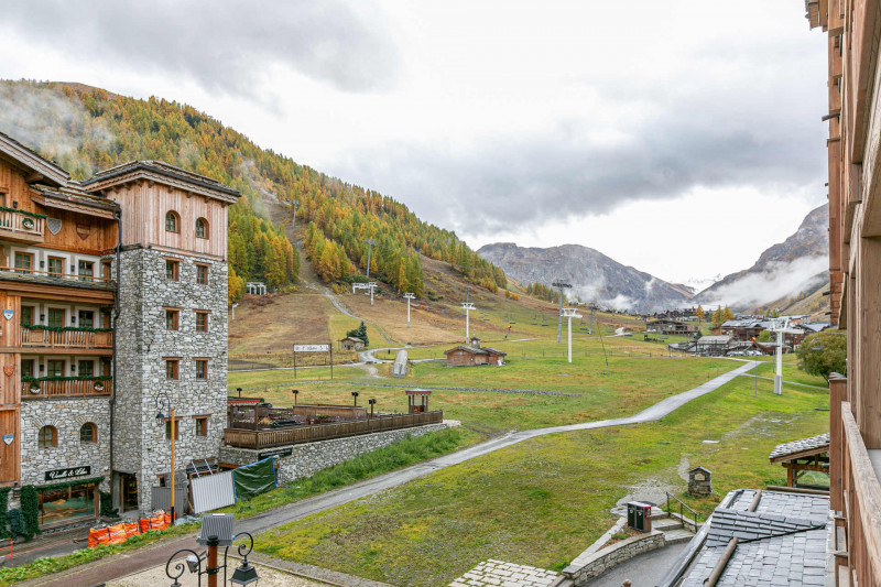 _lv_images__lot_0000010010_10_1458162