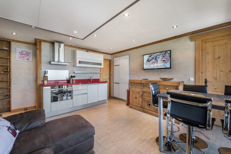 _lv_images__lot_0000010055_09_1445984