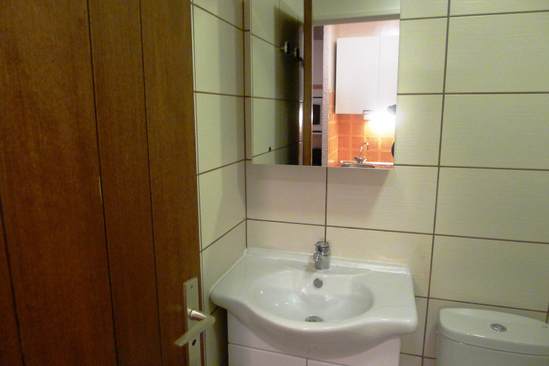 _lv_images__lot_0000020043_05_1174783