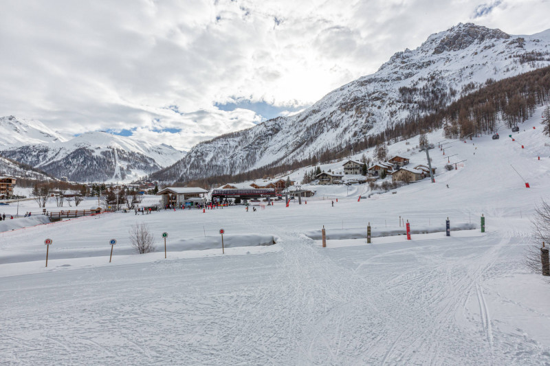 _lv_images__lot_0000120064_10_1458117