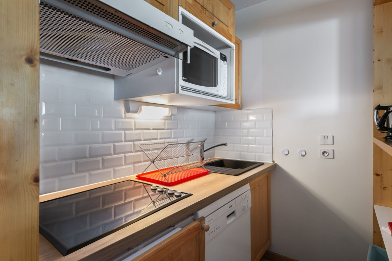 _lv_images__lot_0000130620_03_1445559