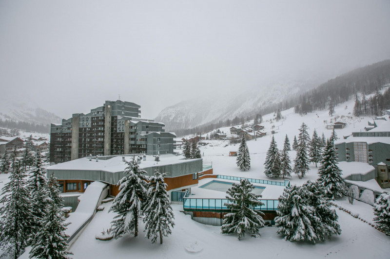 _lv_images__lot_0000240033_12_1456507