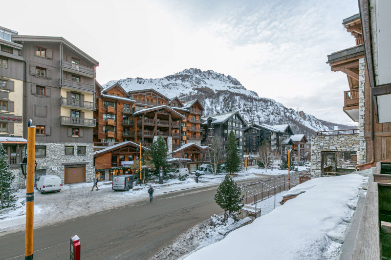 _lv_images__lot_0000810090_09_1458702