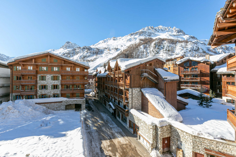 _lv_images__lot_0002340002_15_1457983