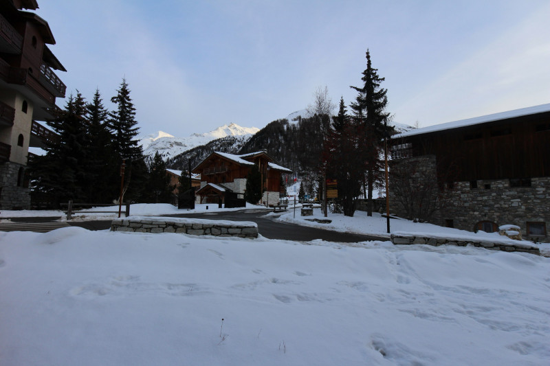 _lv_images__lot_0002340194_10_1457732