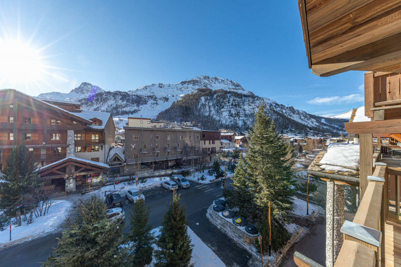_lv_images__lot_0002340364_16_1461372