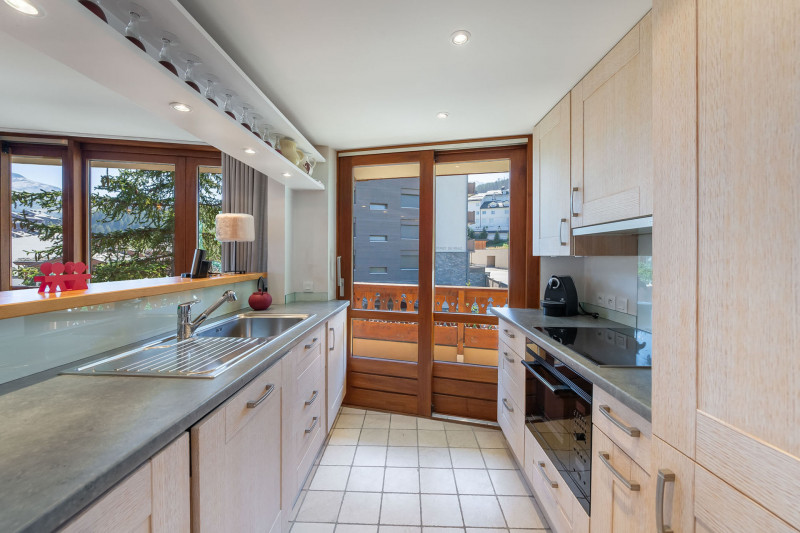 _lv_images__lot_0020020019_03_1448680