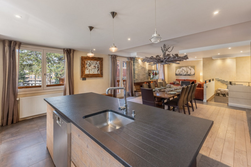 _lv_images__lot_0020470008_02_1448950