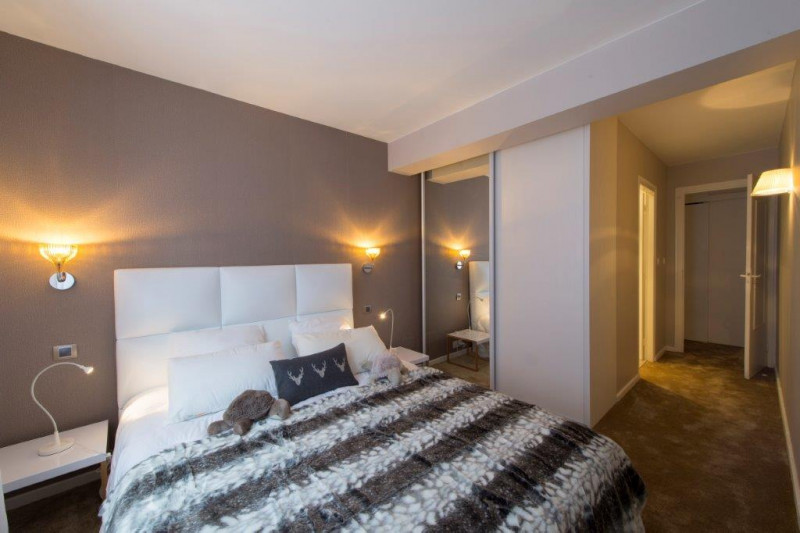 _lv_images__lot_0021120002_10_1448632