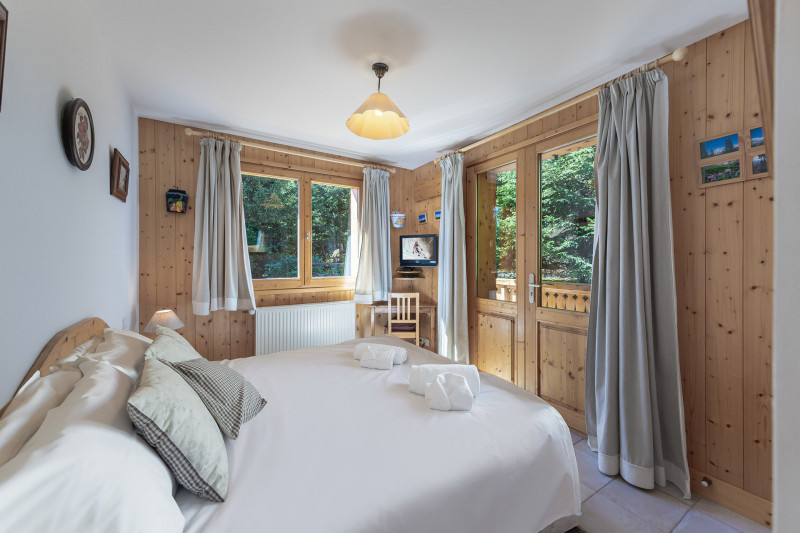 _lv_images__lot_0021280001_10_1448258