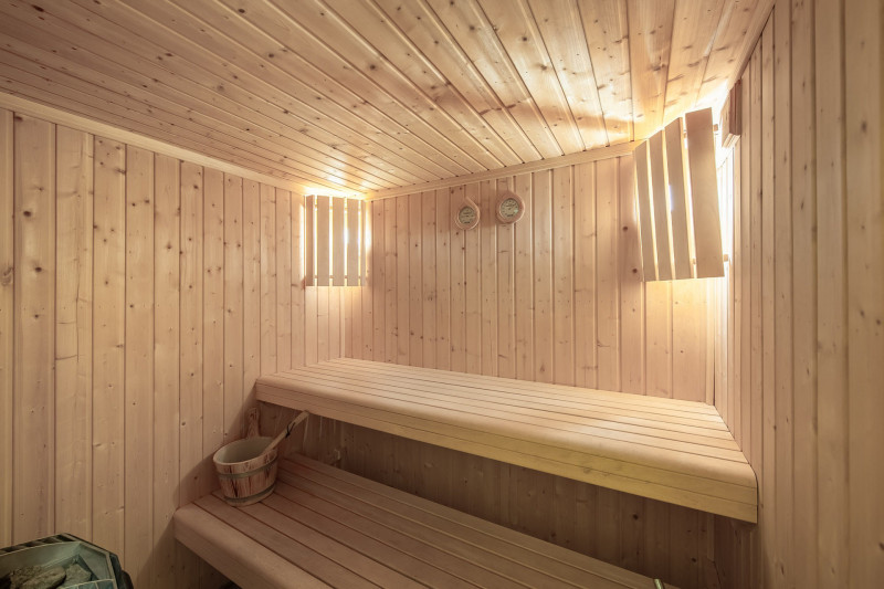 _lv_images__lot_0021280001_16_1448264